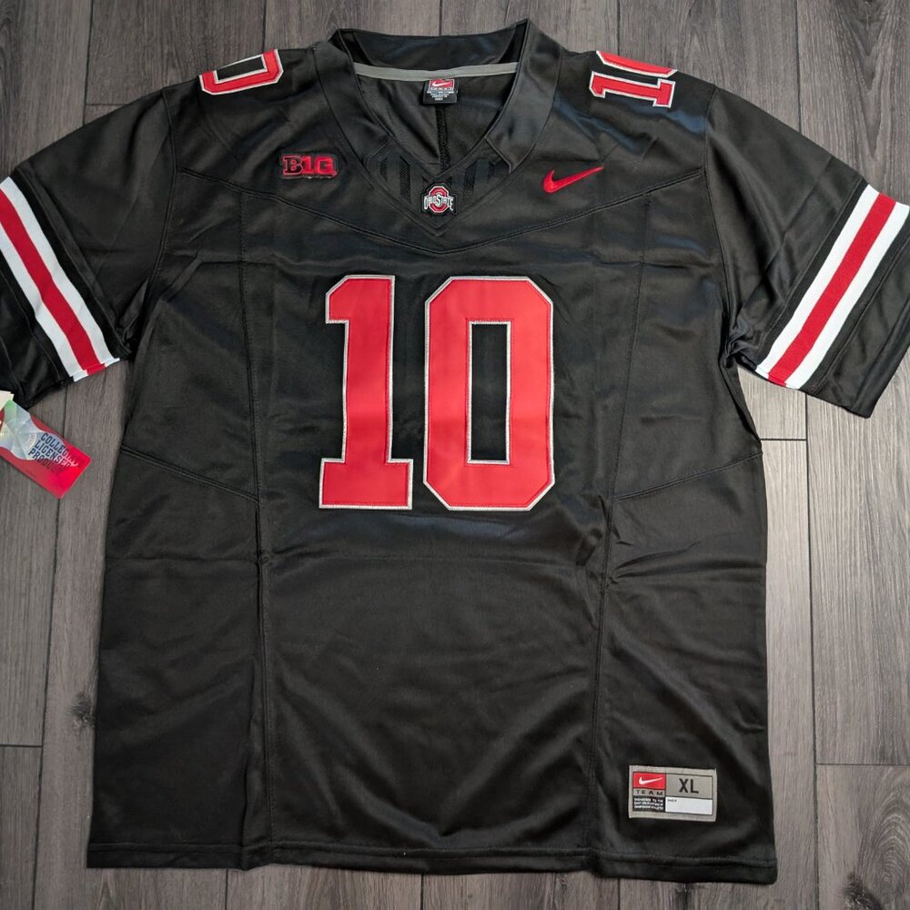 🏈 Julian Sayin #10 Ohio Buckeyes Stitched Jersey BLACKOUT Men's Sizes - Picture 7 of 7